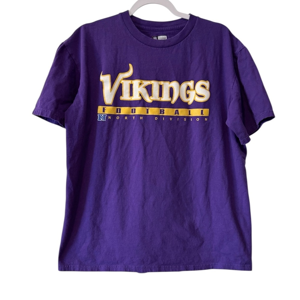 NFL Team Apparel Vikings men’s Large purple, gold and white football T shirt